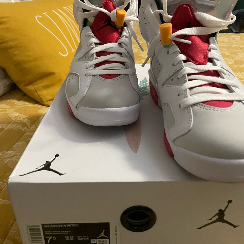 Jordan’s men 7.5. Worn once, excellent condition - Picture 2 of 4
